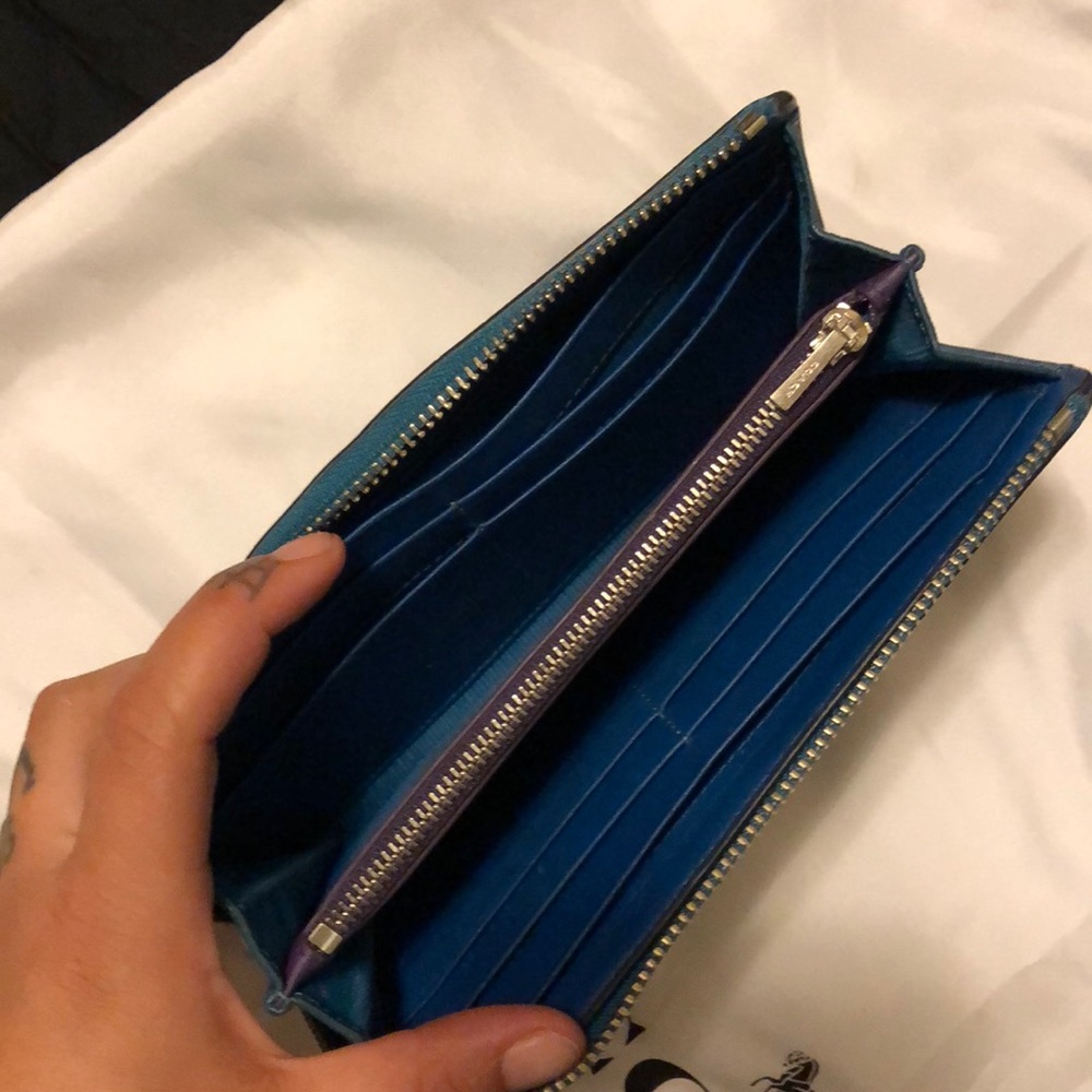 Coach Tote & Wallet - Picture 3 of 7